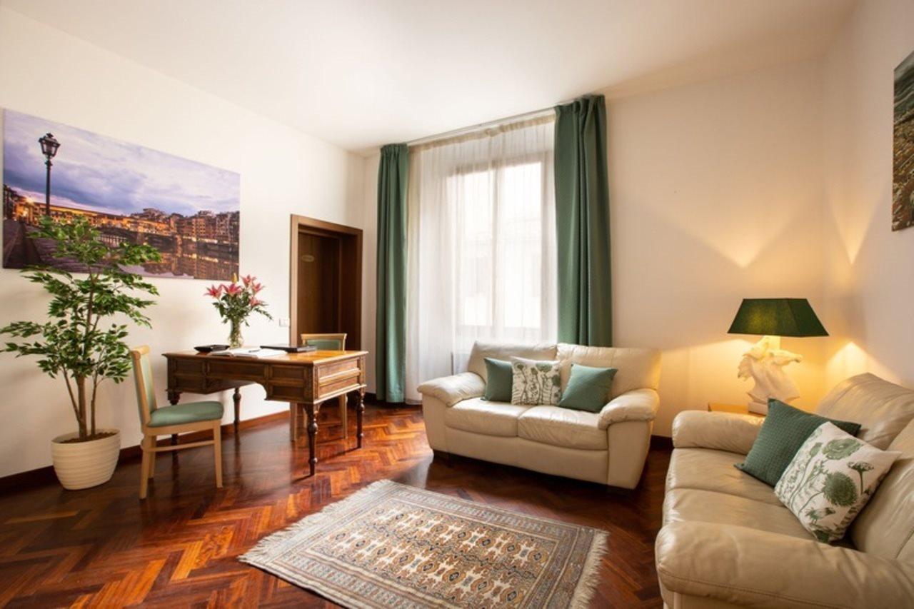 Aramis Deluxe Rooms Florenz Exterior foto