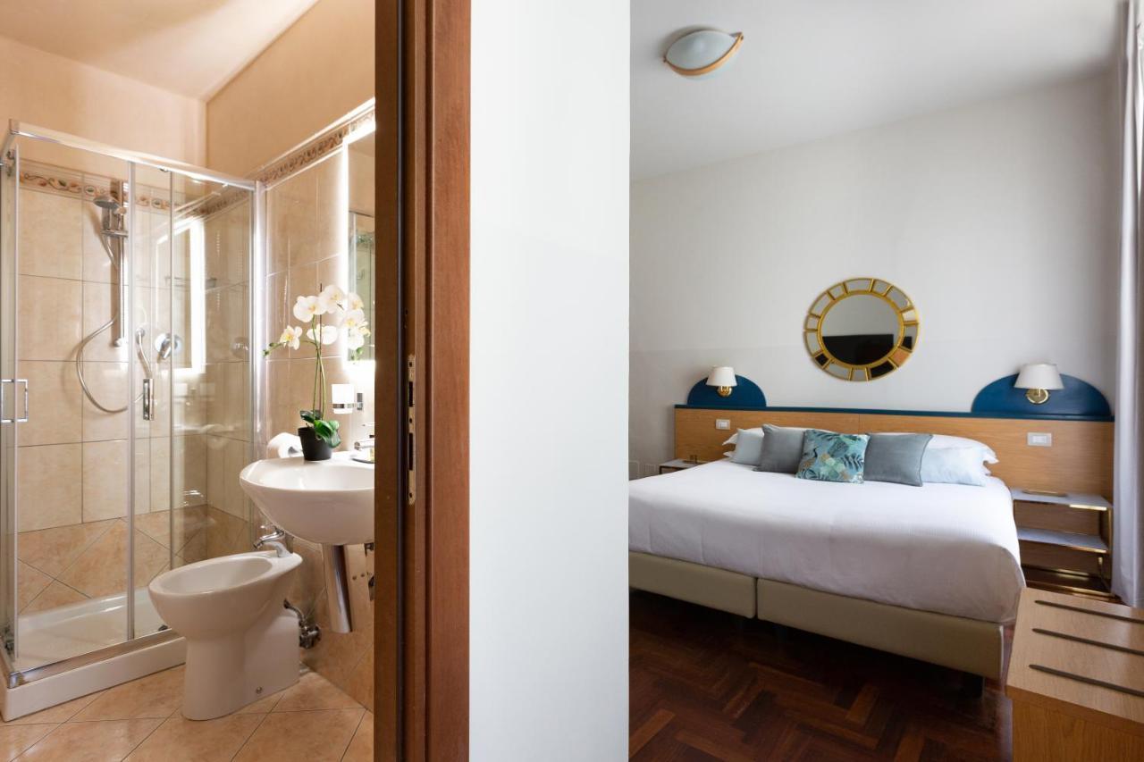 Aramis Deluxe Rooms Florenz Exterior foto