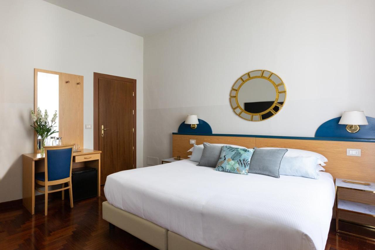 Aramis Deluxe Rooms Florenz Exterior foto