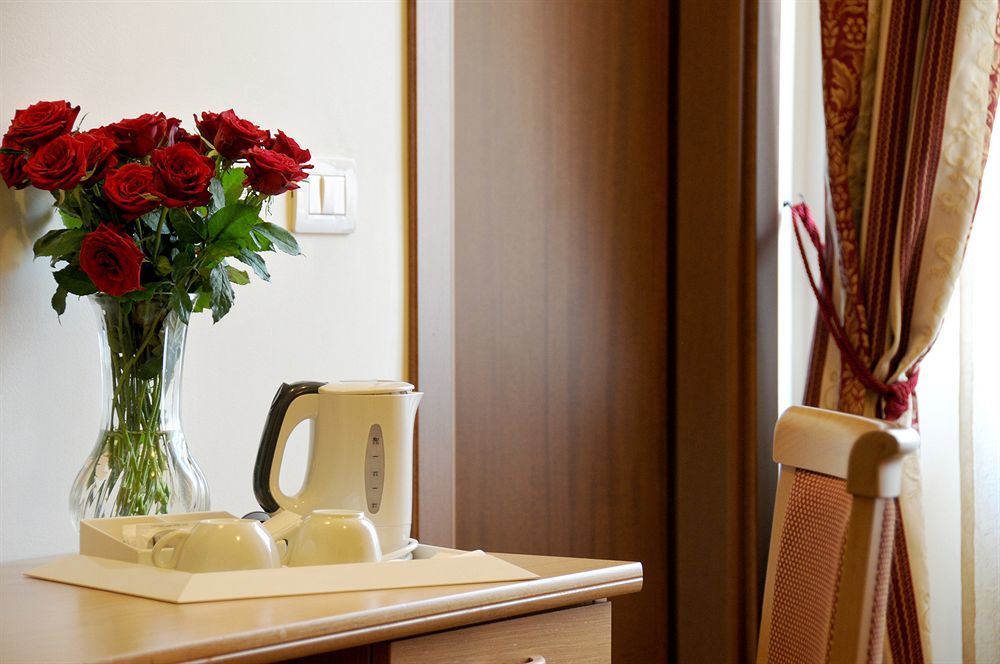 Aramis Deluxe Rooms Florenz Exterior foto