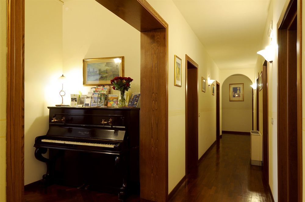 Aramis Deluxe Rooms Florenz Exterior foto