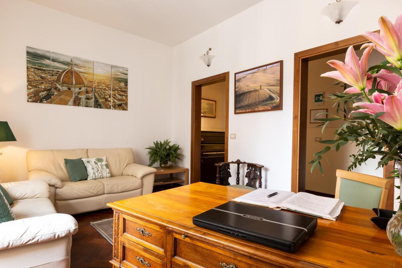 Aramis Deluxe Rooms Florenz Exterior foto
